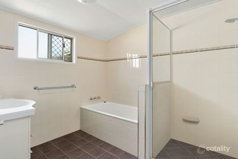 Property photo of 2 Garnet Street Emerald QLD 4720