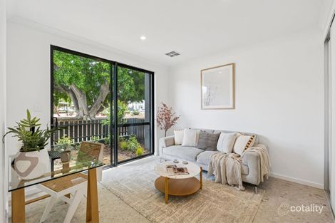 Property photo of 10 Yarm Alley Glendalough WA 6016