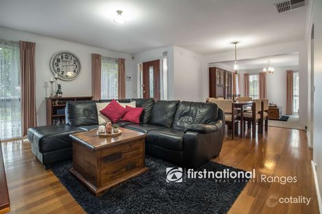 Property photo of 15 Knight Court Endeavour Hills VIC 3802