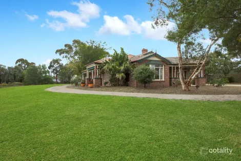 290 Fourteen Mile Rd, Garfield, VIC 3814