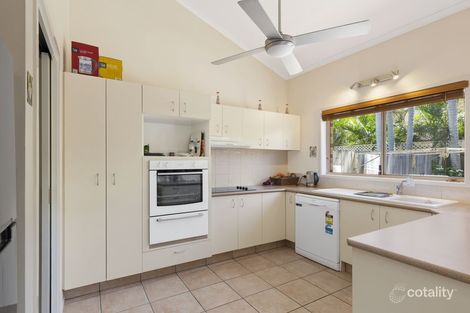 Property photo of 2/272 Oxley Drive Coombabah QLD 4216