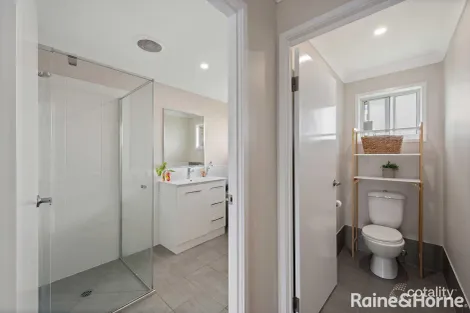 Property photo of 21 Dawson Avenue Thabeban QLD 4670