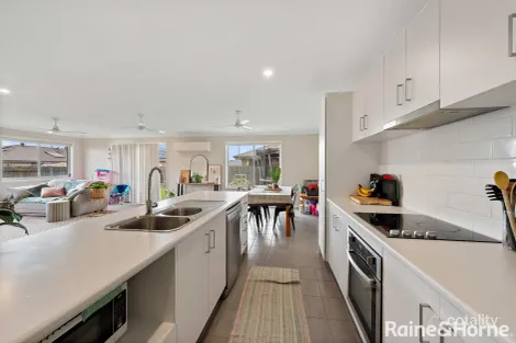 Property photo of 21 Dawson Avenue Thabeban QLD 4670