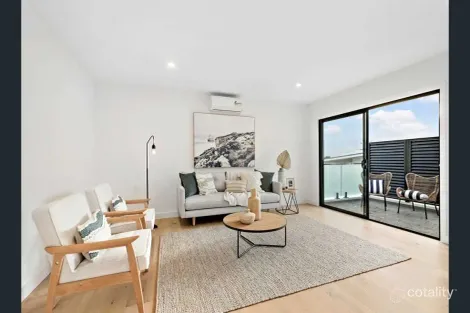 Property photo of 2/15 Thomas Street Dromana VIC 3936