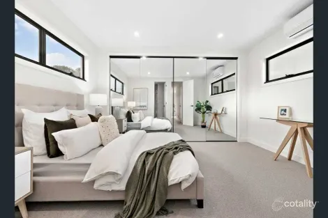 Property photo of 2/15 Thomas Street Dromana VIC 3936