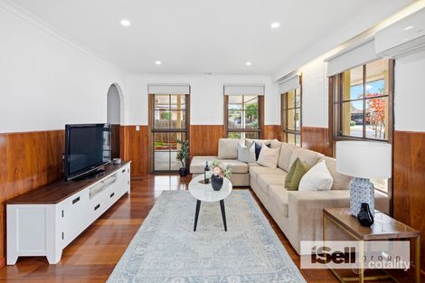 Property photo of 10 Woodstock Place Springvale South VIC 3172