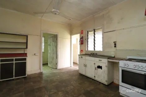 Property photo of 165 Eighth Avenue Home Hill QLD 4806