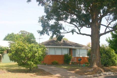 Property photo of 5 Lowe Crescent Elderslie NSW 2570