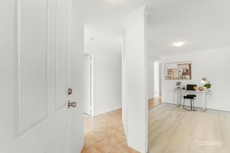 Property photo of 25 Waldburg Drive Tapping WA 6065