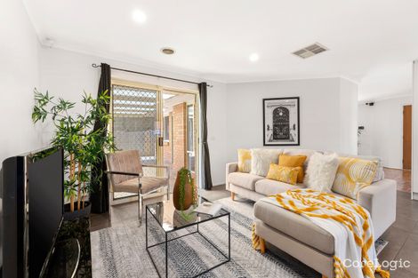 Property photo of 5 Sherwin Place Roxburgh Park VIC 3064