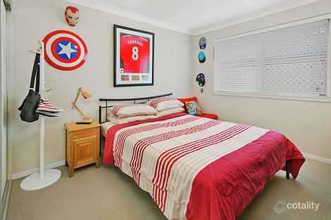 4 Venn Ct, Wynnum West, QLD 4178