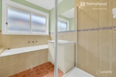 Property photo of 10 Harrier Street Werribee VIC 3030