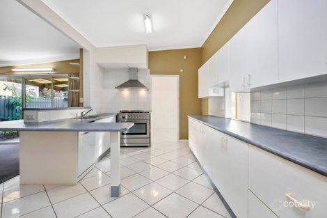 18 Hilltop Cres, Burwood East, VIC 3151