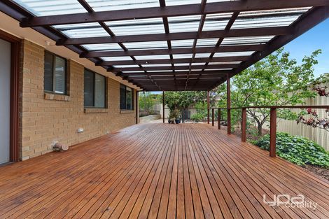 Property photo of 2 College Place Albanvale VIC 3021