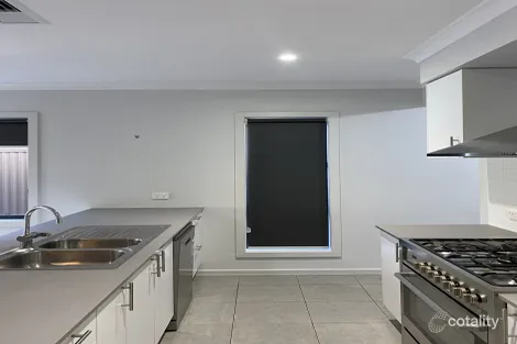 Property photo of 17 Highland Circuit Blakeview SA 5114