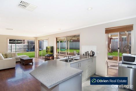 Property photo of 1 Penhurst Street Narre Warren VIC 3805