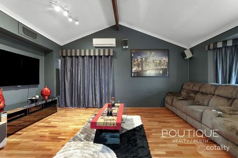 Property photo of 18 Canterbury Circle Currambine WA 6028