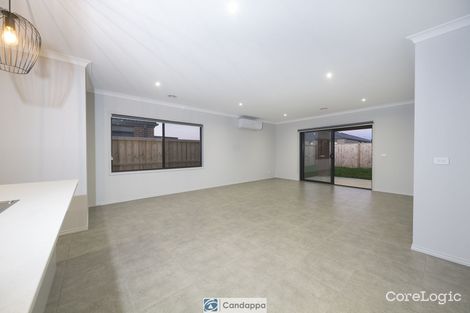 Property photo of 19 Beech Street Drouin VIC 3818