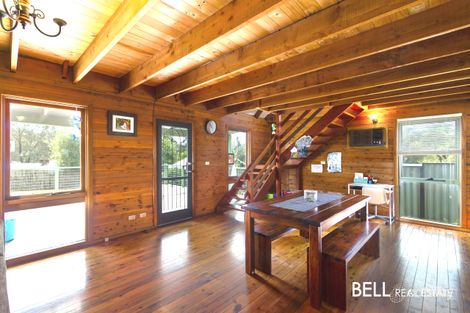 Property photo of 4 Seaview Road Cockatoo VIC 3781