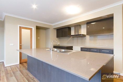 Property photo of 2 Mannavue Boulevard Cranbourne North VIC 3977