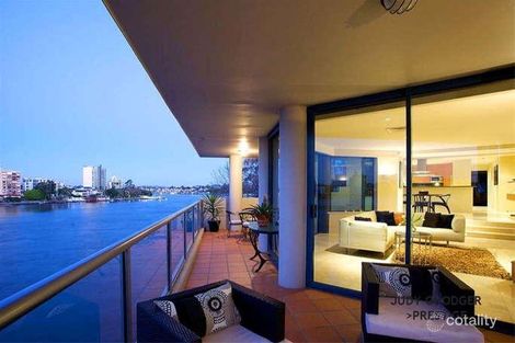 Property photo of 47/78 Cairns Street Kangaroo Point QLD 4169