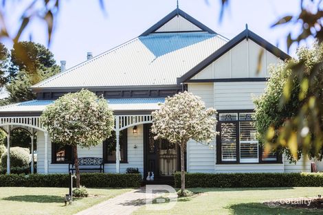 Property photo of 11 Hyperno Court New Gisborne VIC 3438