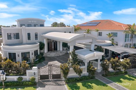 Property photo of 35 Brittanic Crescent Paradise Point QLD 4216