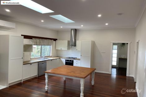Property photo of 6 Marginata Crescent Dwellingup WA 6213