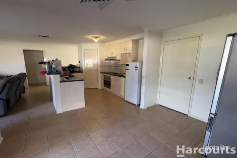 Property photo of 25 Mardon Drive Horsham VIC 3400