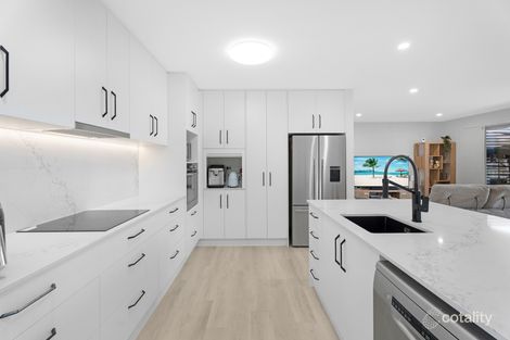 38/80 Moolyyir St, Urangan, QLD 4655