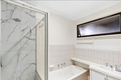 Property photo of 5 Nightingale Drive Werribee VIC 3030
