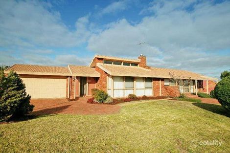 2 Greenbank Dr, Mooroolbark, VIC 3138