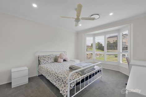 Property photo of 4 Meredith Crescent St Helens Park NSW 2560