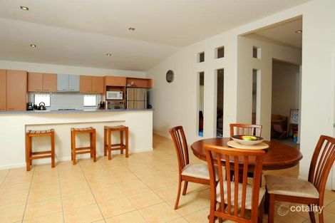 Property photo of 17 Melaleuca Place Carindale QLD 4152