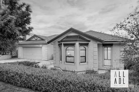 Property photo of 17 Clifford Way Valley View SA 5093