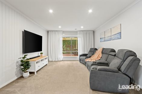 Property photo of 19 Baggygreen Street Sunbury VIC 3429