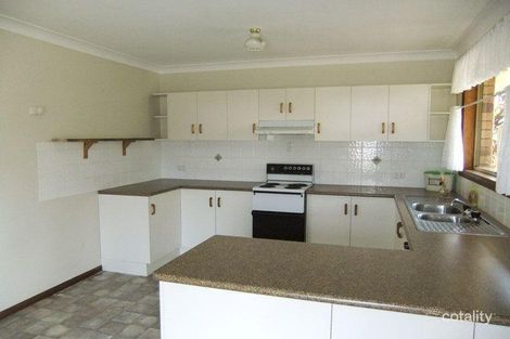 Property photo of 19 Sapphire Close Townsend NSW 2463