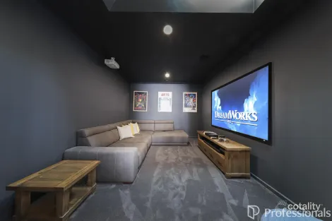 Property photo of 4 Hazelmere Avenue Eynesbury VIC 3338