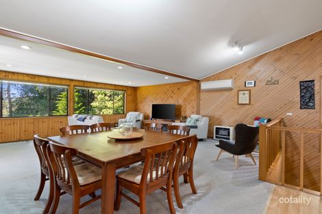 Property photo of 19 Eagle Close Lisarow NSW 2250