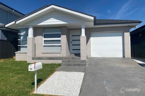 Property photo of 32 Skipton Lane Prestons NSW 2170
