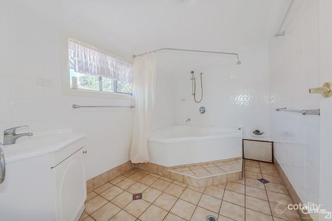 Property photo of 28 Allen Street Wynnum QLD 4178
