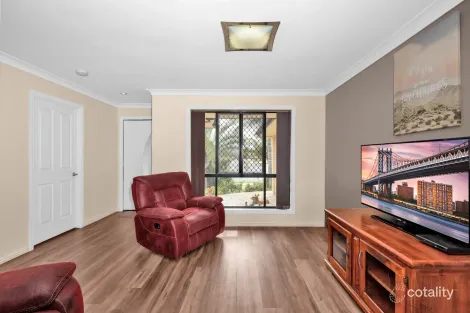 Property photo of 45 Mayfair Drive Emerald QLD 4720