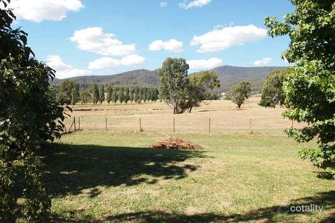 Property photo of 151 Station Street Porepunkah VIC 3740