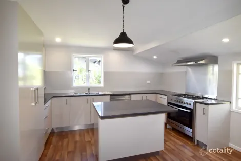 Property photo of 233 Auckland Street South Gladstone QLD 4680