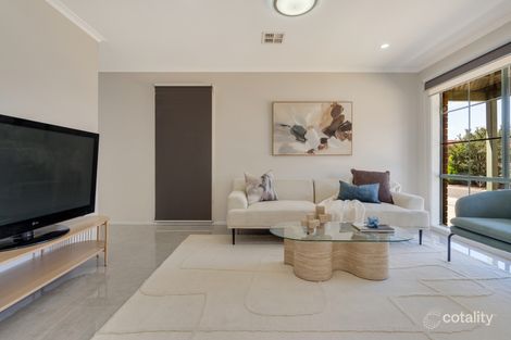 Property photo of 1 Harwood Place Roxburgh Park VIC 3064