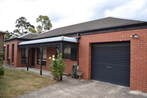 2/7 Winsam Gr, Wendouree, VIC 3355