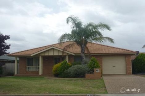 Property photo of 2/5 Paldi Crescent Glenfield Park NSW 2650