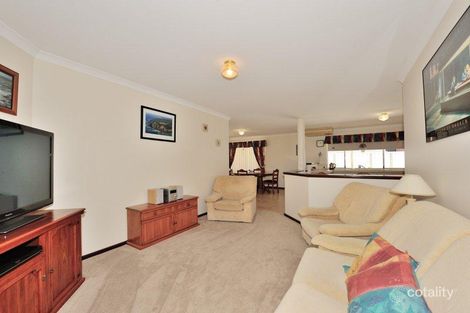 Property photo of 19 Parkland Drive Warnbro WA 6169