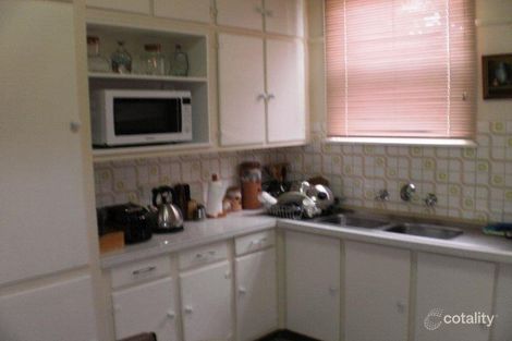 Property photo of 19 Meadows Avenue Benalla VIC 3672