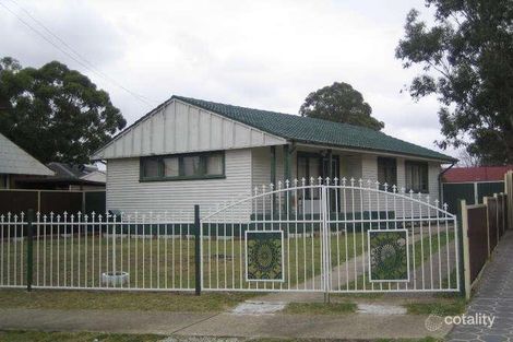 Property photo of 4 Yalta Street Sadleir NSW 2168